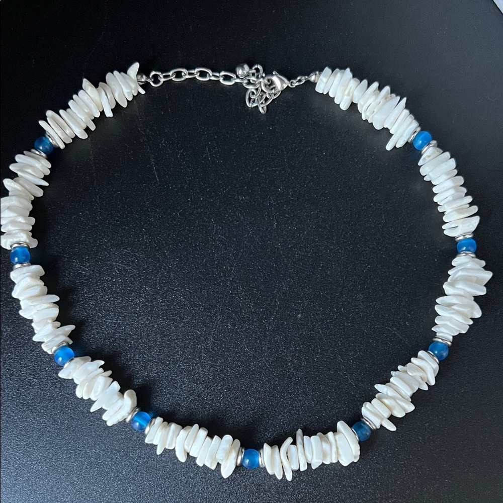 Vintage 16” Puka Shell Choker Necklace
